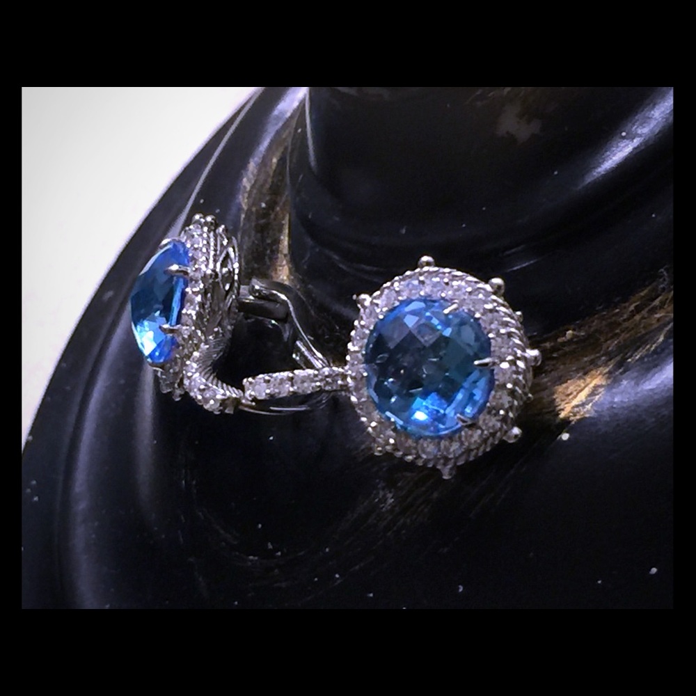 SOLD 💋🧜🏼🙋🏼‍♀️Judith Ripka Earrings